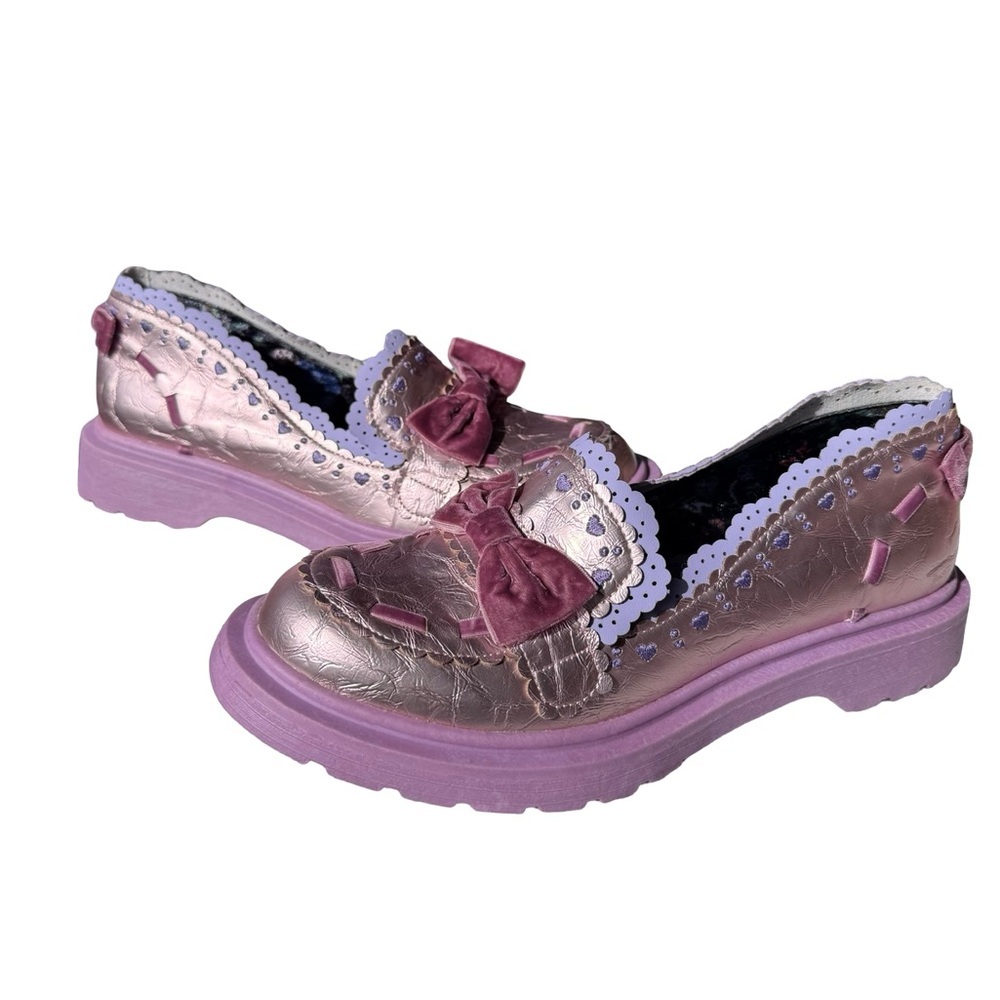 Irregular Choice Pink Metallic Bow Loafers Lavender Scallop Trim US 12 NWOT